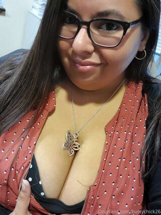 bustychick26